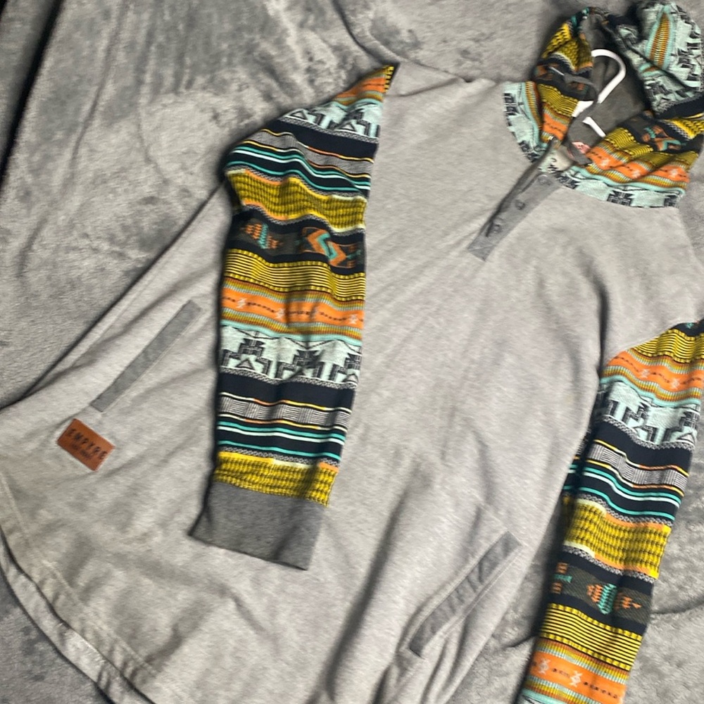 Empyre tribal print and light grey hoodie